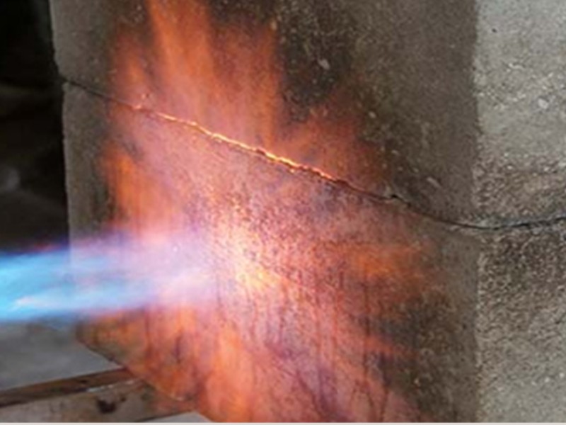 コンクリート床の耐火性の利点